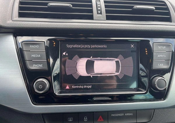 Skoda Fabia cena 45900 przebieg: 115508, rok produkcji 2019 z Kobylin małe 301